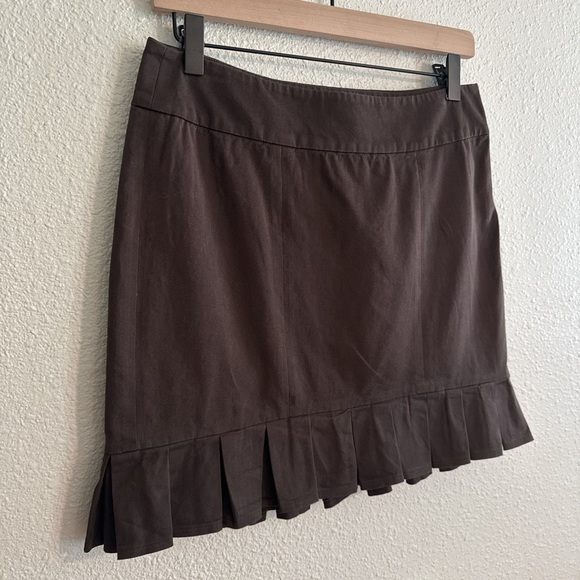 Y2K Body by Victoria Pleated Mini Skirt - Picture 2 of 8